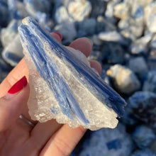 Load image into Gallery viewer, Natural Raw Blue Kyanite
